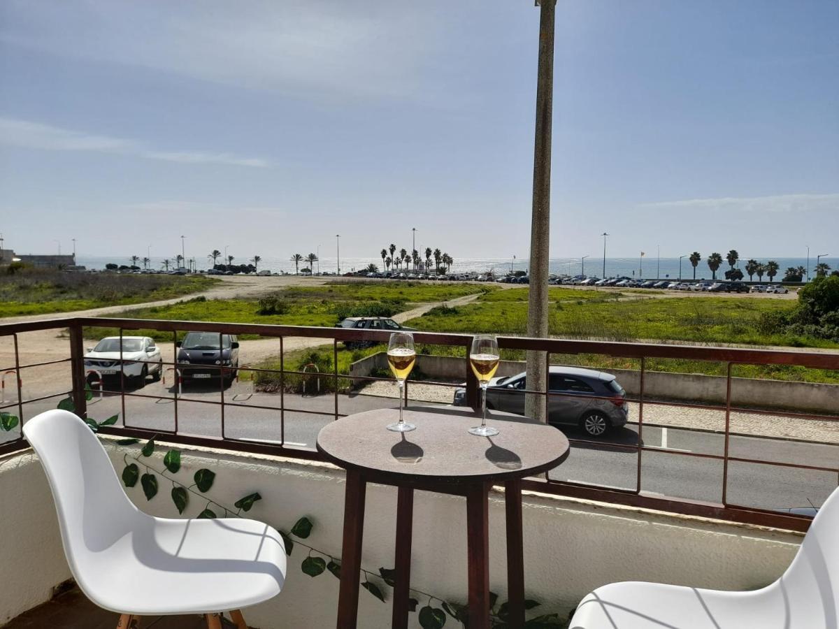 Carcavelos Surf Beach House المظهر الخارجي الصورة